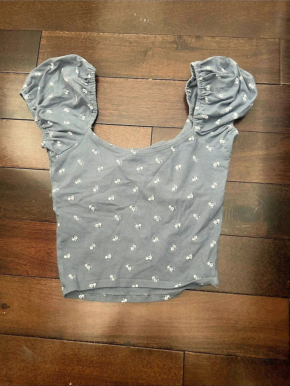 HOLISTER XS Floral Puff Sleeve Crop Top in Gray Like New